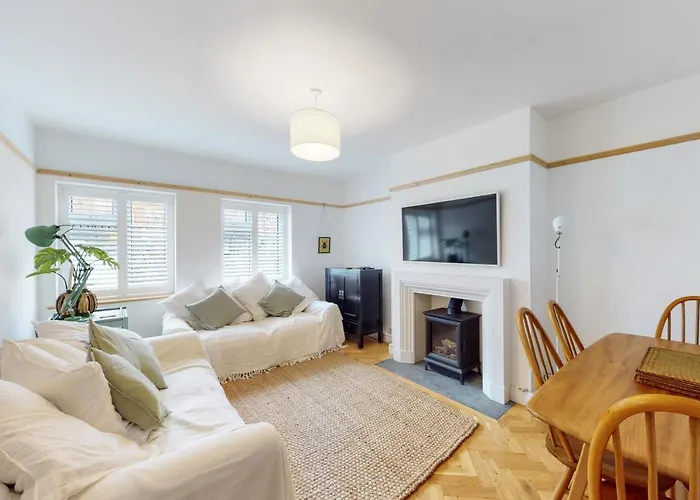 Stunning 2 Bed Flat In Richmond